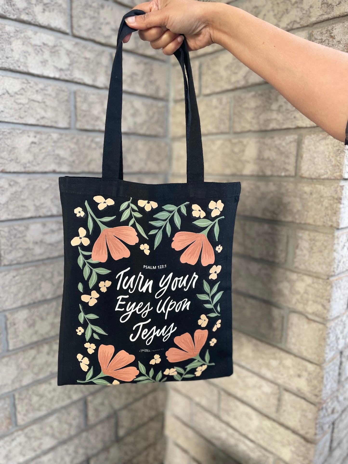 Turn your eyes upon Jesus - TOTE BAG